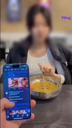 식후 즐기는 간단 카섹스  한국야동 국산야동