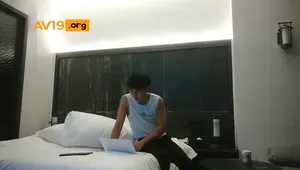 한국녀  타투녀_급하게 휴지잡고 마무리  한국야동 국산야동