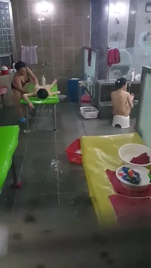 꼼꼼한 세신사 아지매의 손길 1  국산야동 한국야동