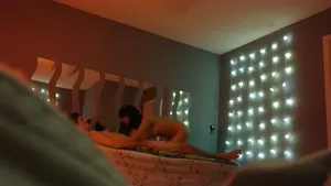 꼴릴때 놀러갔던 옆집 누나방에서  국산야동 한국야동